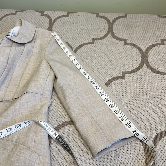 Katie May Los Angeles pleated front long jacket - Picture 7 of 17